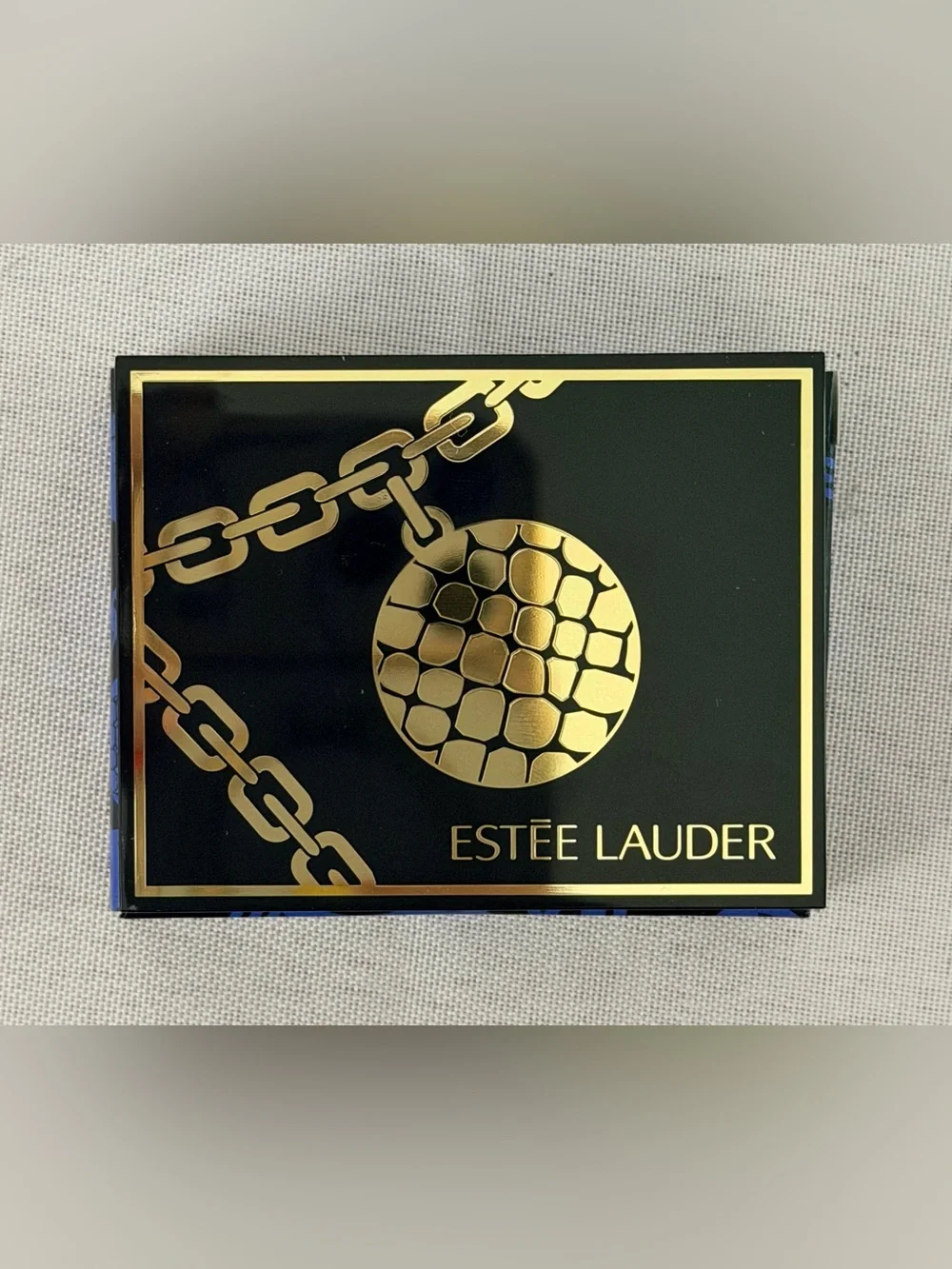 Estee Lauder Bundle of 3 Compact Eyeshadow Pallets with Mirrors (Neutral&Purples